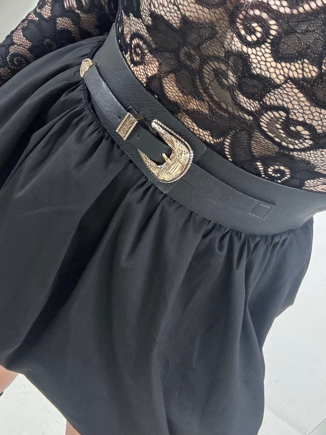 Cintura in eco pelle con elastico dietro “Maira”