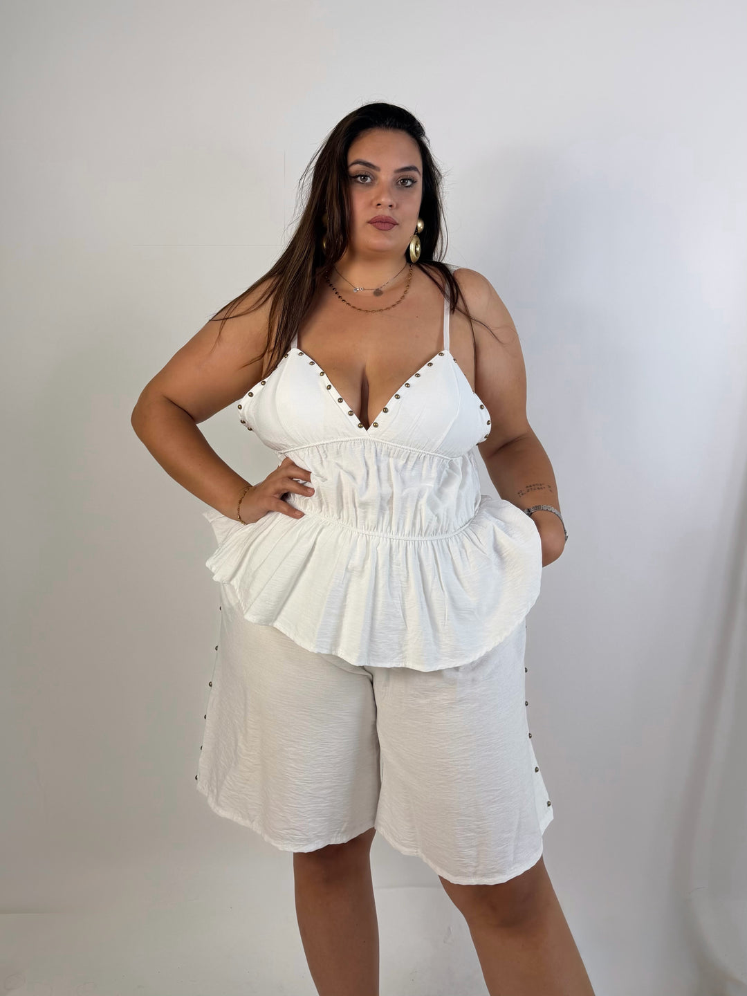 Coordinato con borchie “Layla”