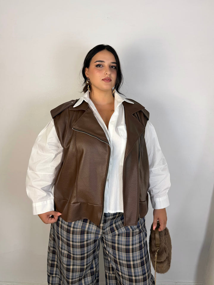 Giubbotto chiodo smanicato in eco pelle “Charlotte”