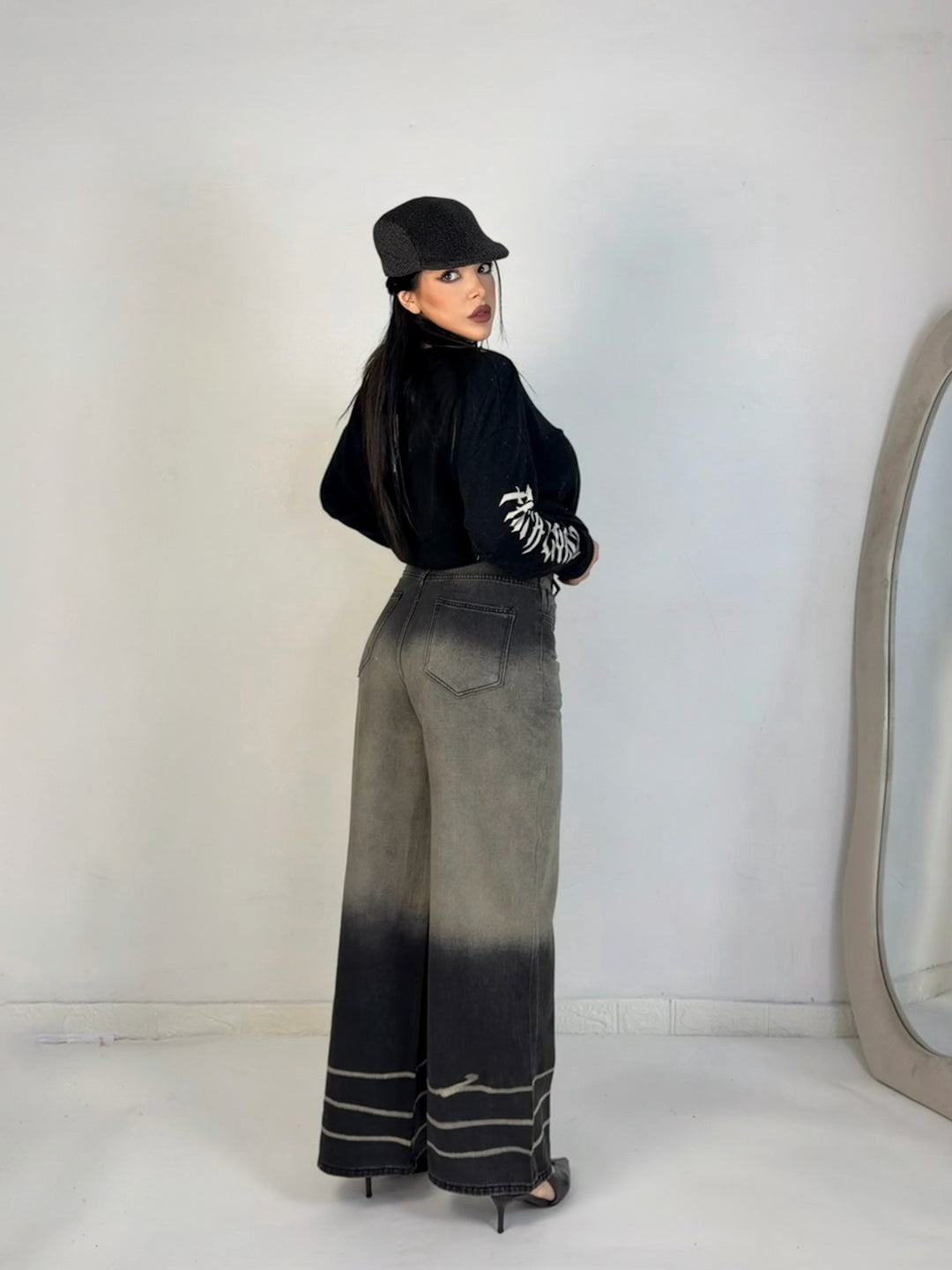 Jeans a palazzo rigidi “Noir”