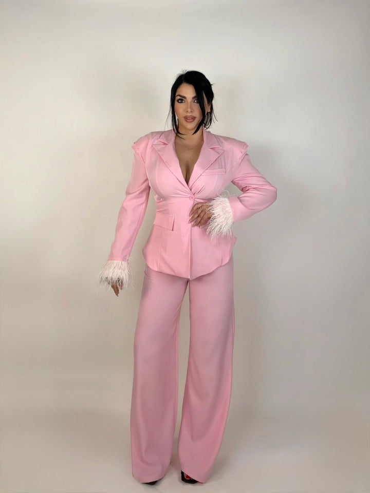Tailleur con piume “Perla”