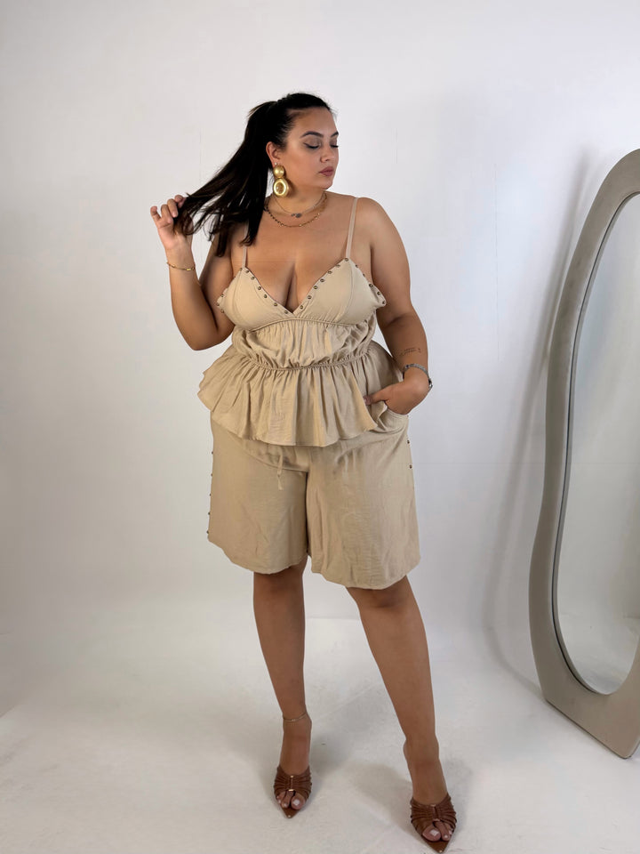 Coordinato con borchie “Layla”