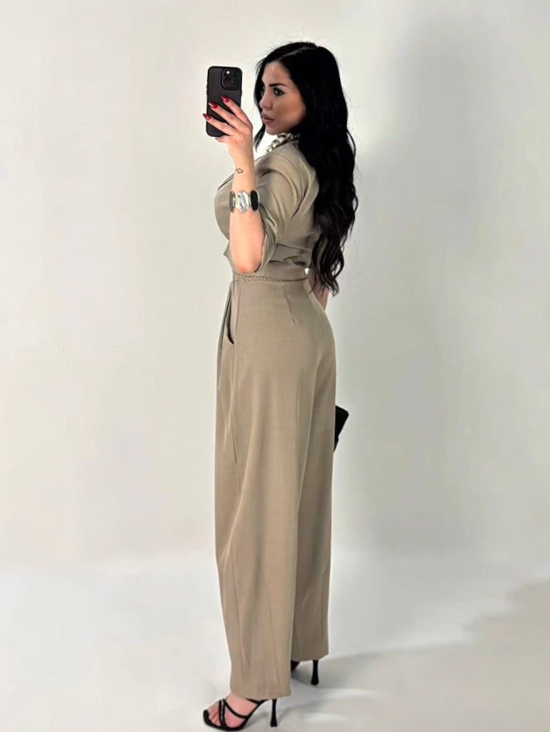 Tailleur giacca corta e pantaloni larghi “Vivienne”