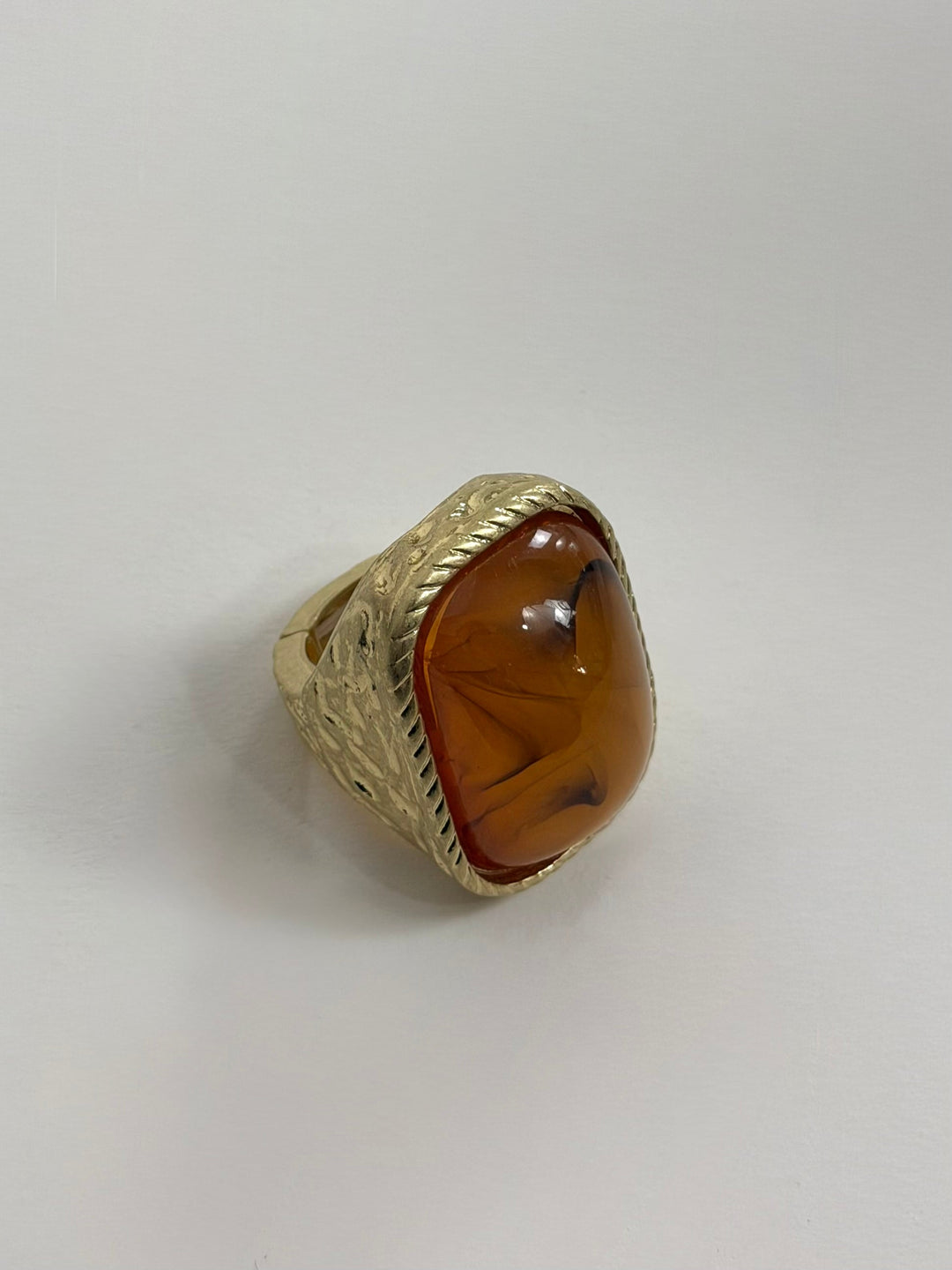 Anello grande con pietra “Giselle”