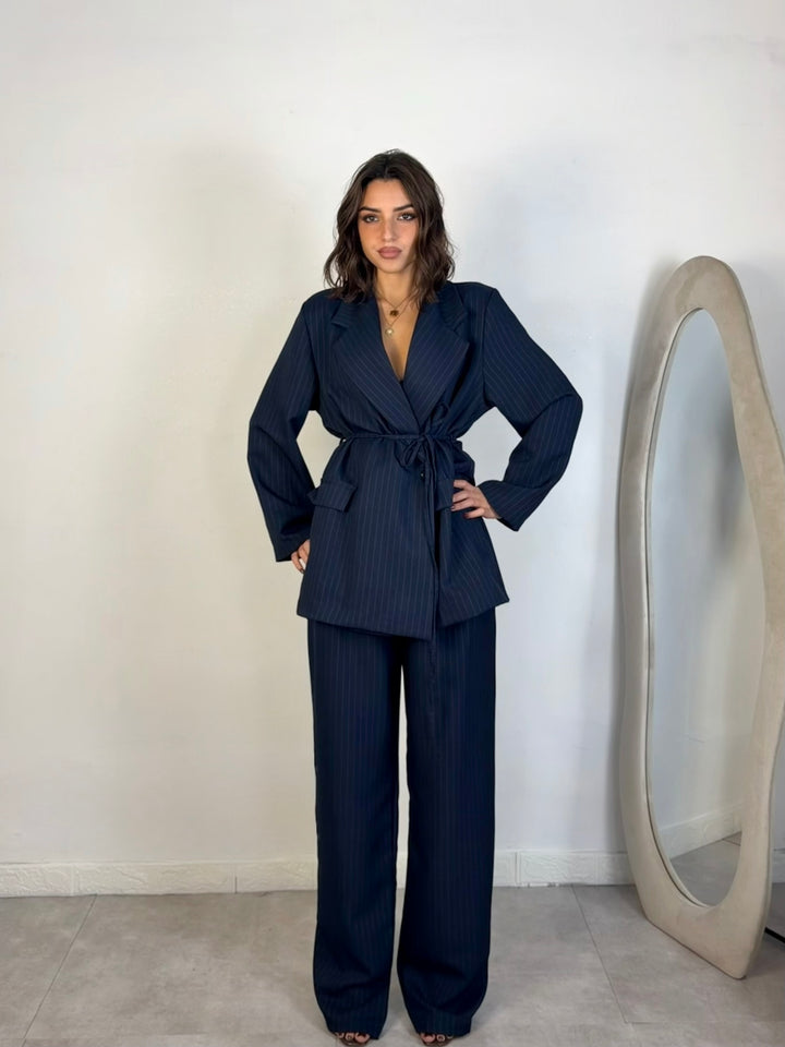Tailleur gessato “Élite”