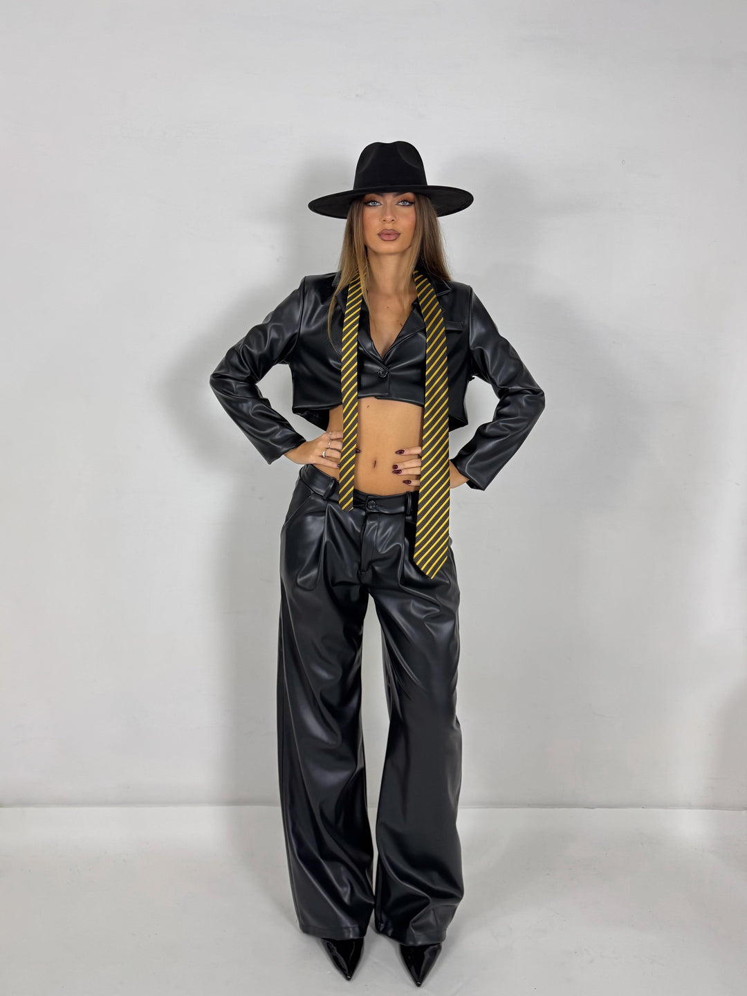 Tailleur in eco pelle “Karisma”