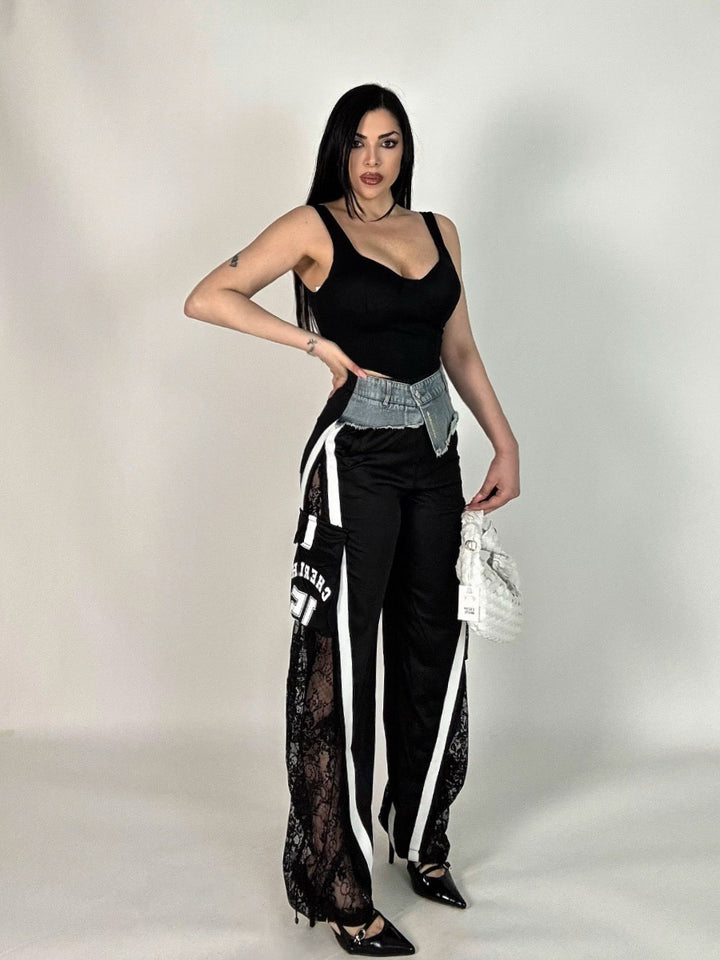 Pantaloni jogger con pizzo “Naike”