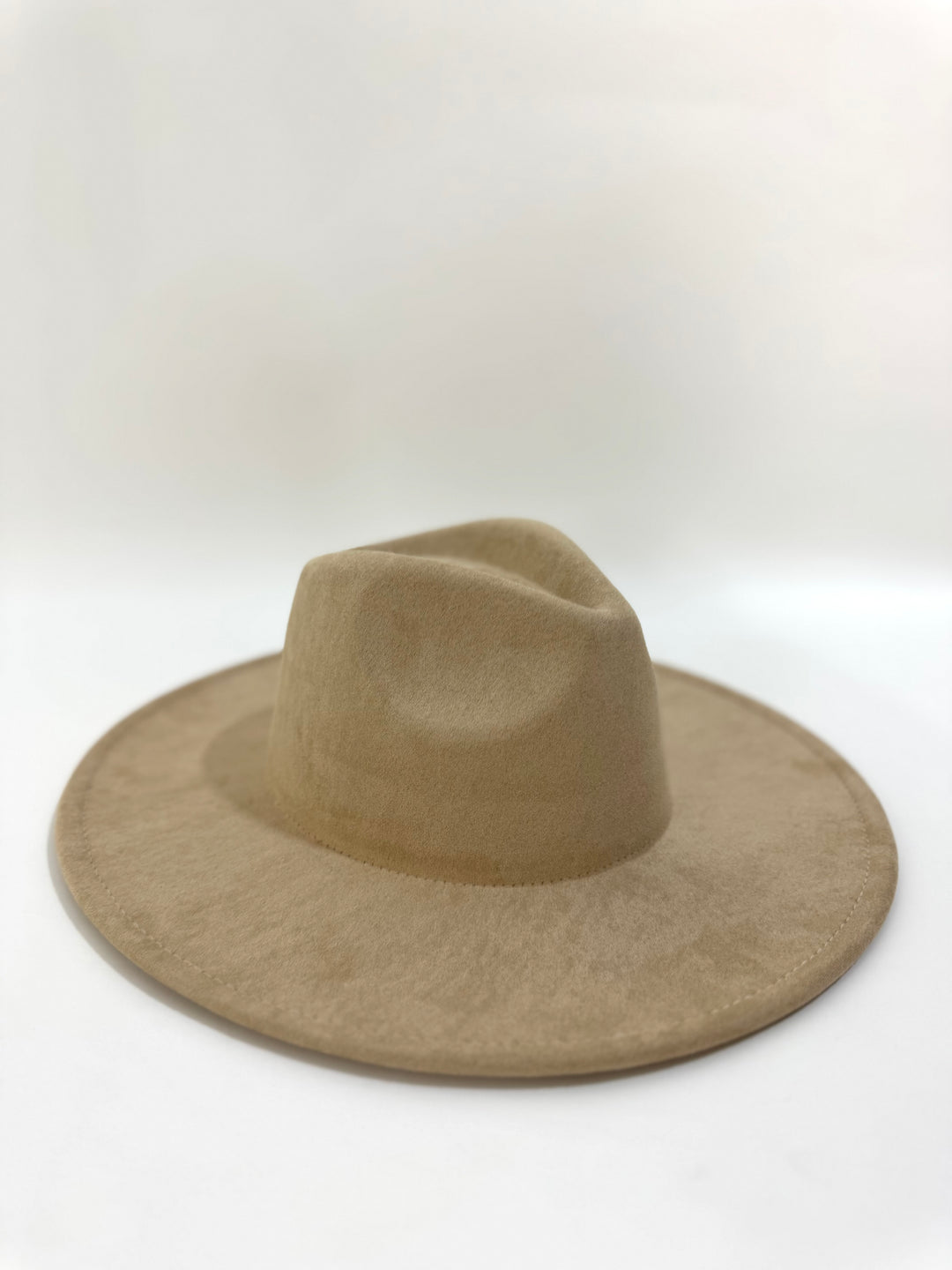 Cappello scamosciato “Sahara”