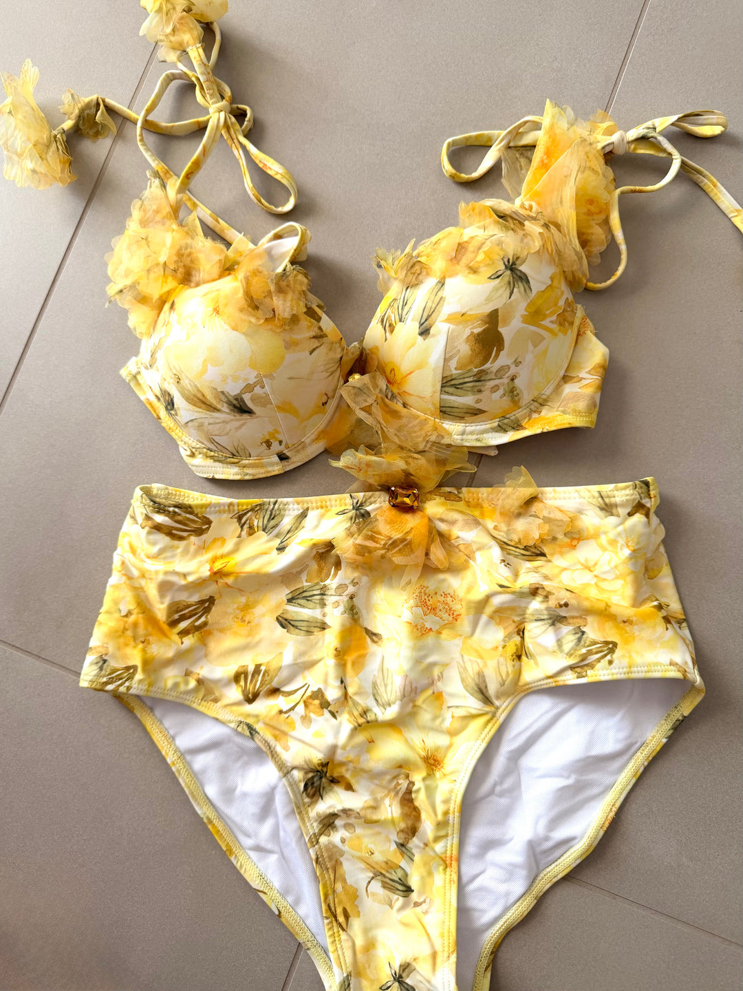 Costume a vita alta con fiori 4D “Tango”