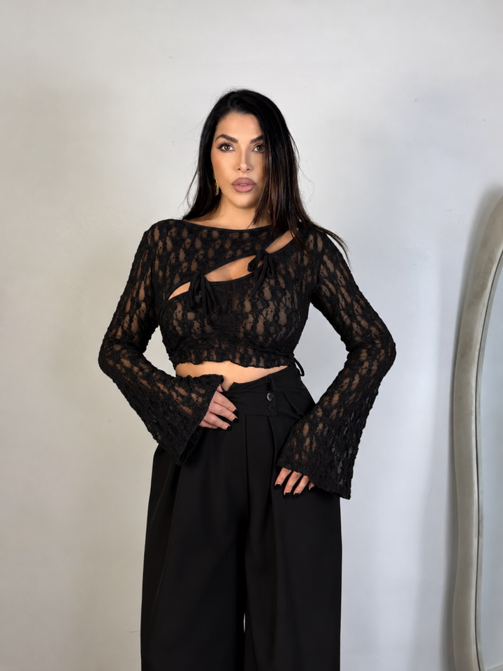 Maglia in pizzo crop “Karma”