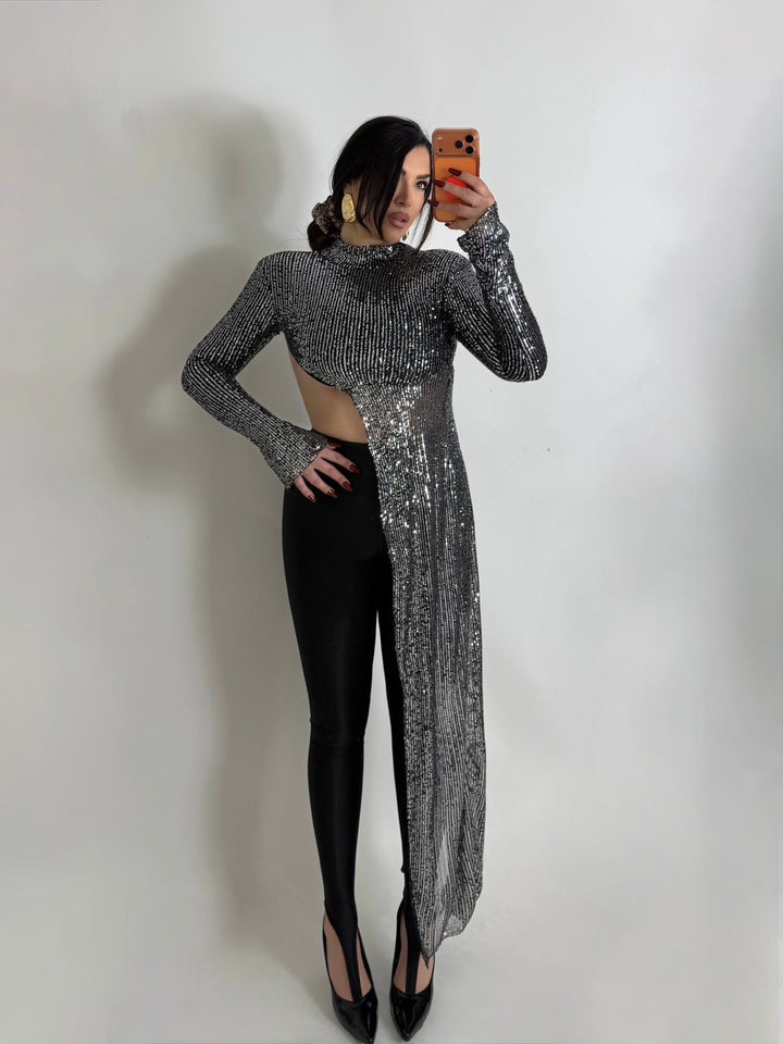Maglia asimmetrica paillettata “Star”