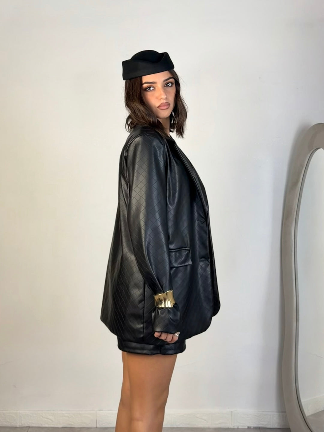 Tailleur con gonna in eco pelle “Bottega”