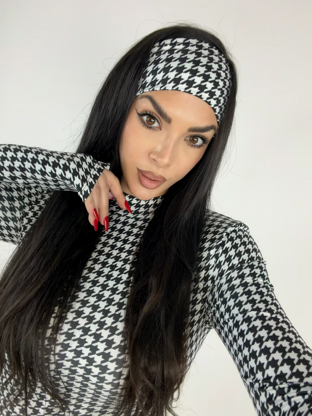 Tuta intera con fascia per capelli “Iconique”