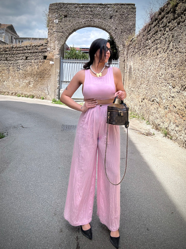 Coordinato composto da crop top con scollo ampio ai lati e pantaloni a palazzo con pench ed elastico in vita “Matilde”