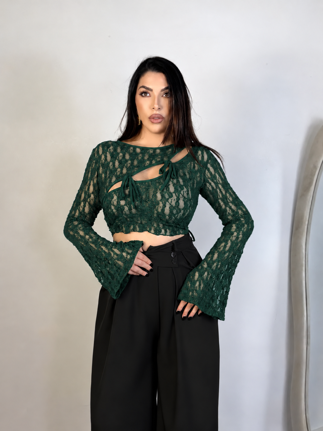 Maglia in pizzo crop “Karma”