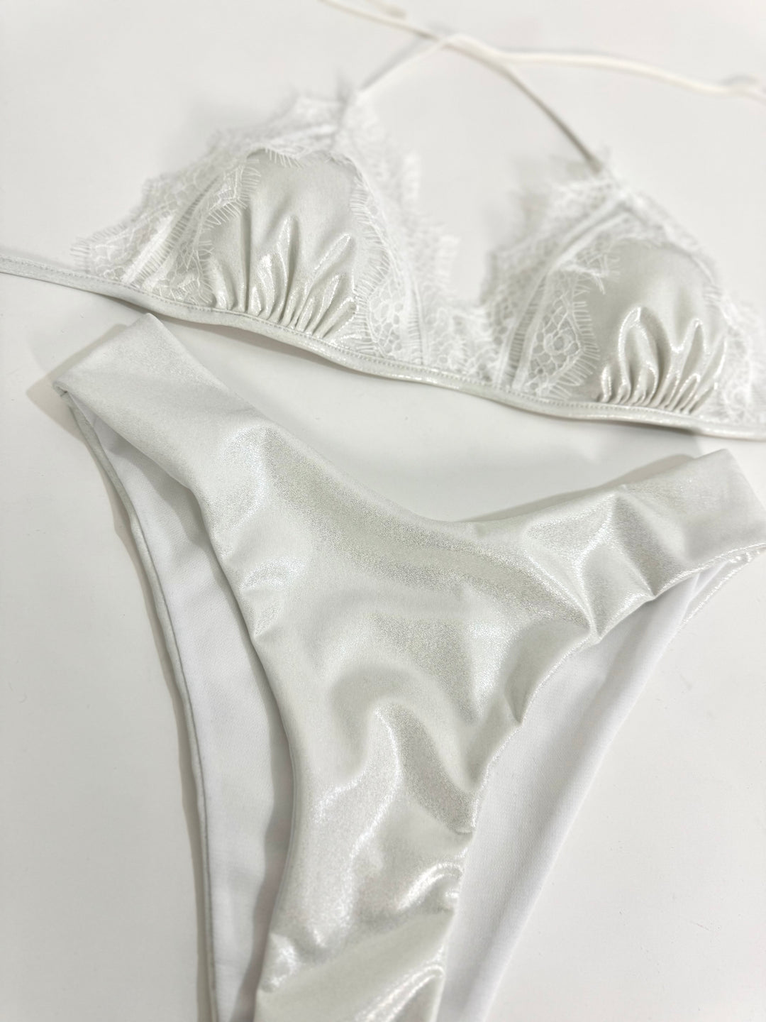Costume in satin con pizzo “Sirena”