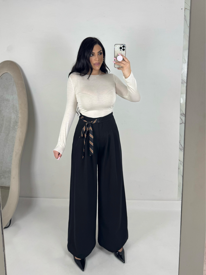 Pantaloni “Daphne”