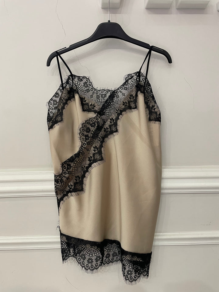Top in raso con pizzo “Desire”