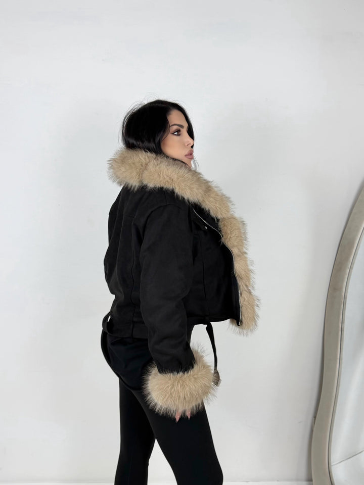 Montone scamosciato con pelliccia interna collo e polsi rimovibili in eco pelliccia “Diva”