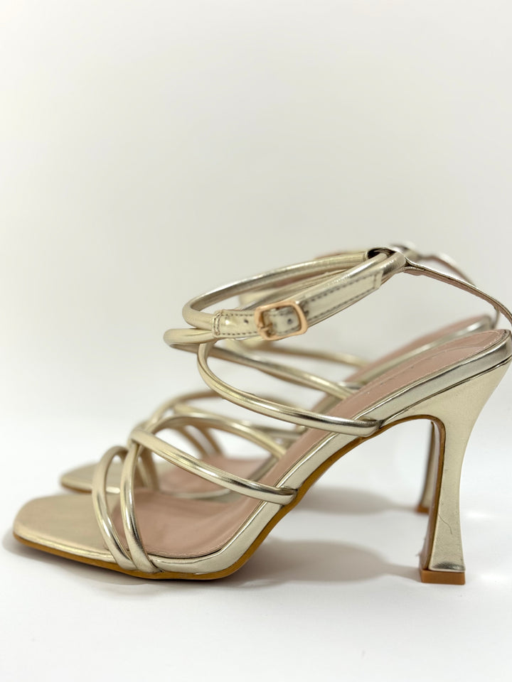 Sandali con tacco in eco pelle “Aurea”