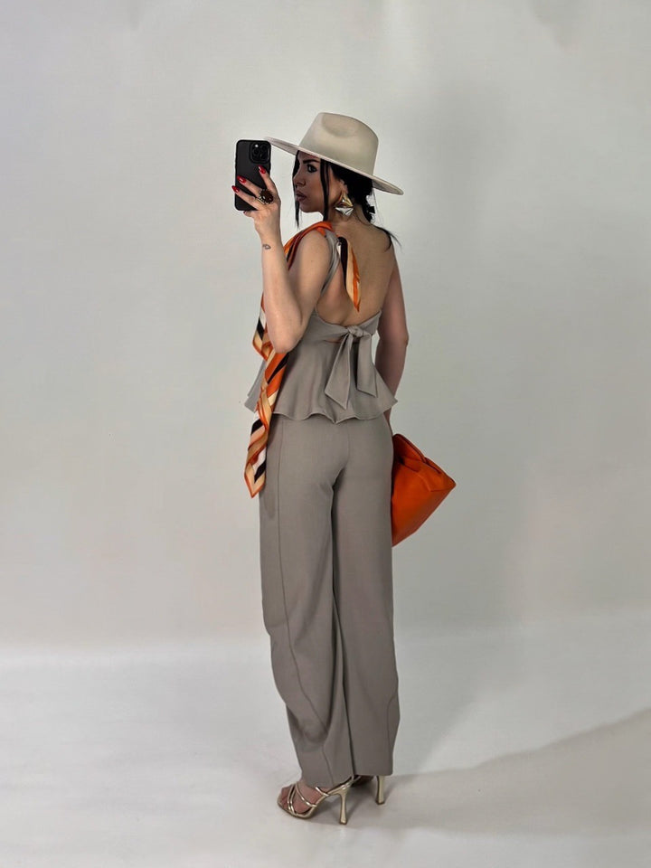 Camicia con scollo dietro “Sahara”