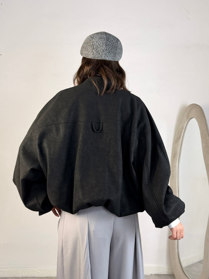 Giubbotto bomber in eco pelle matte “Lovely”