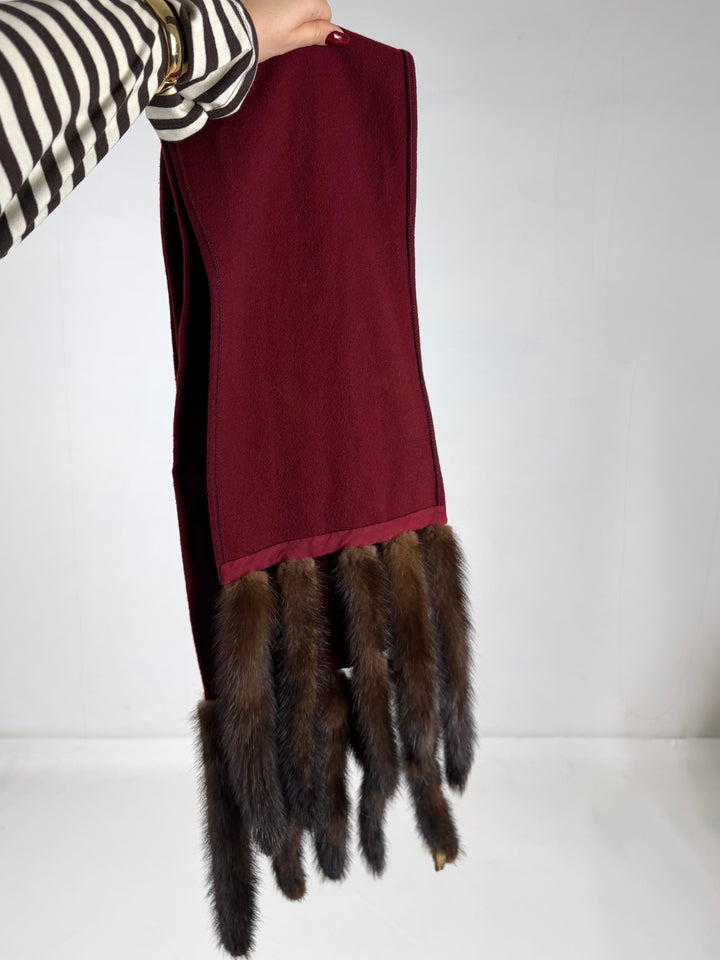 Sciarpa in lana con code di visone vintage