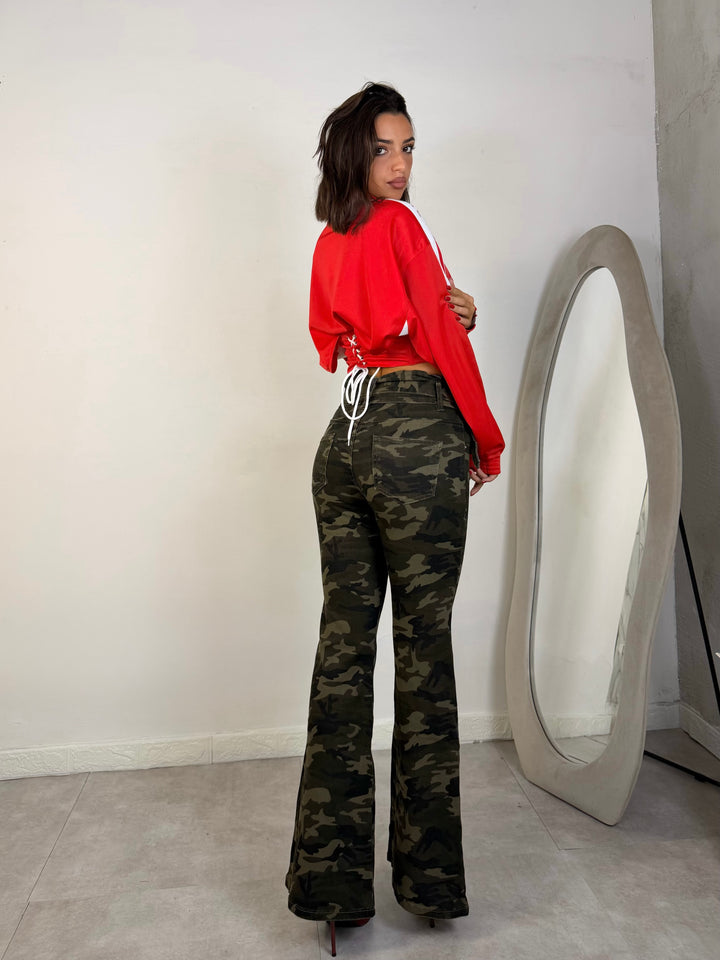 Jeans a zampa con cintura “Army”