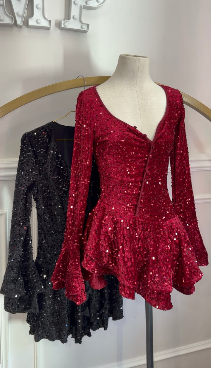 Abito con pantaloncini velluto e paillettes “Dolly”