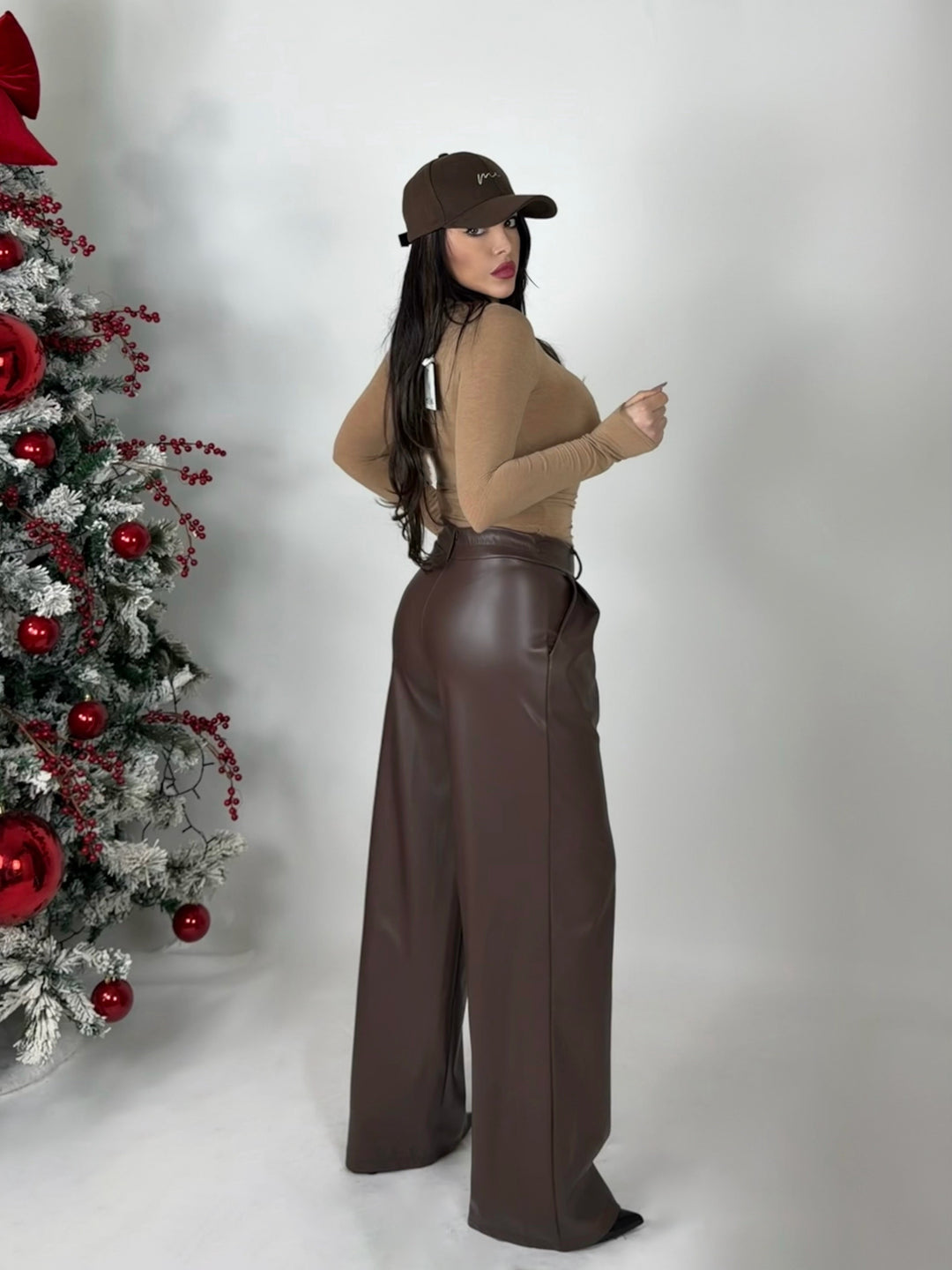 Pantaloni in eco pelle “Essence”