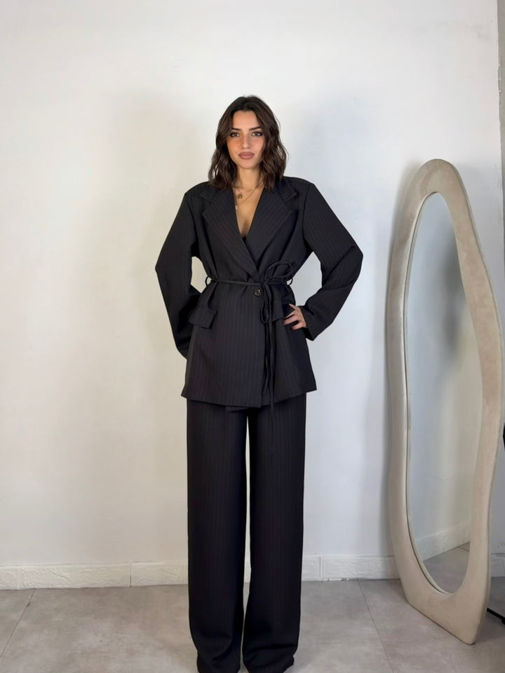 Tailleur gessato “Élite”
