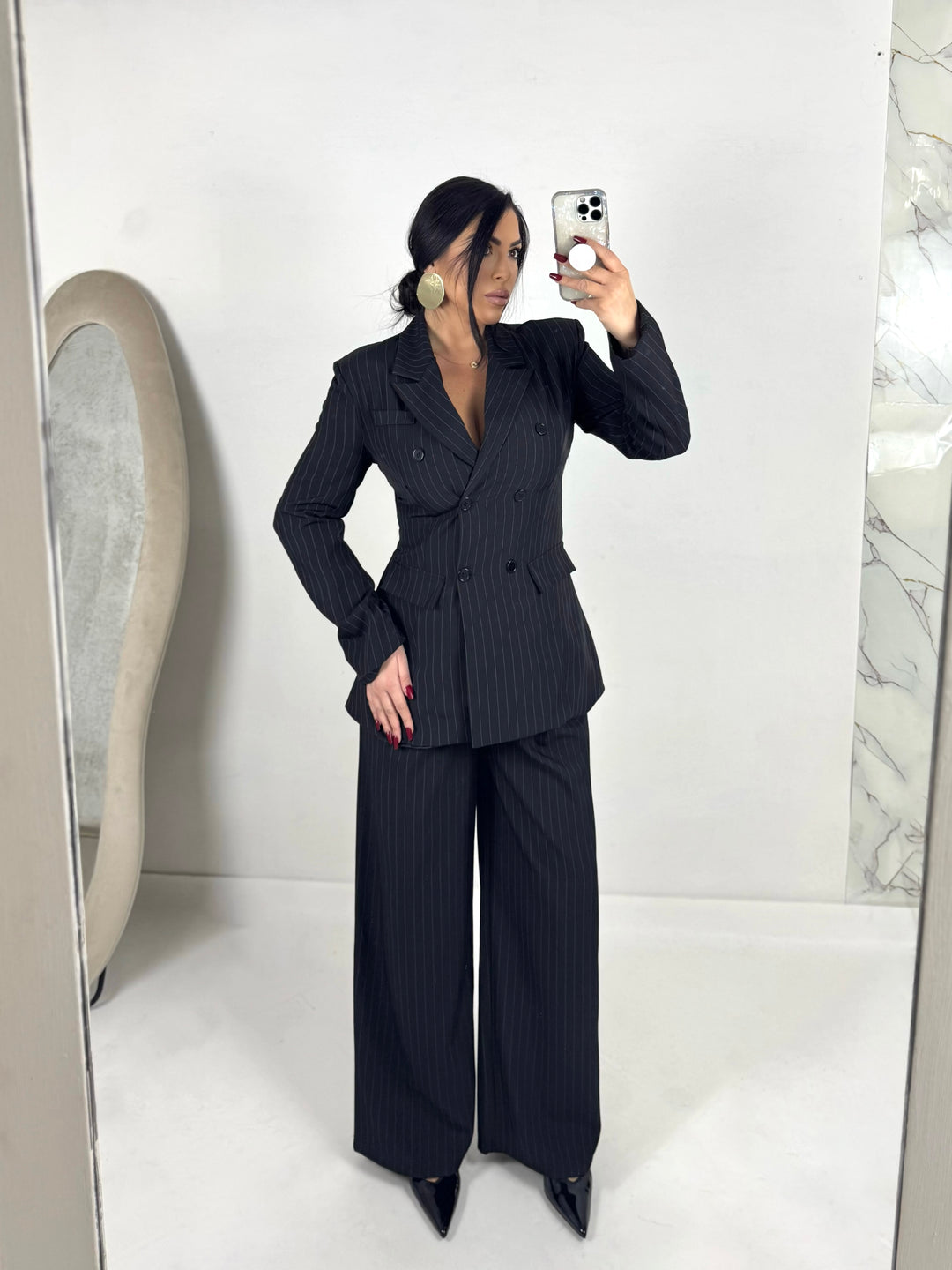 Tailleur gessato “Tanya”