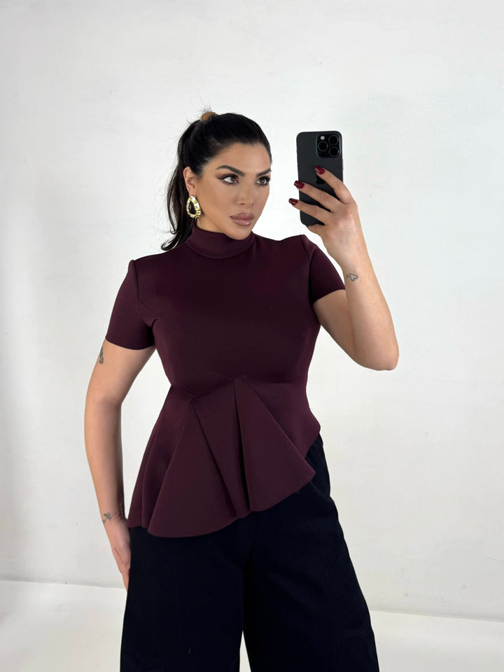 Maglia asimmetrica “Sculpted”