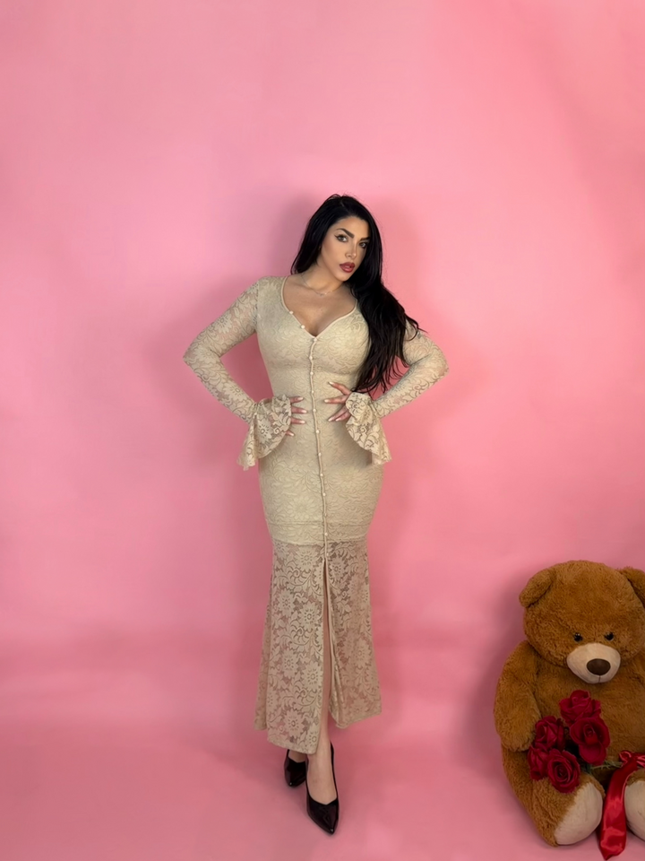 Abito in pizzo “Eternal”