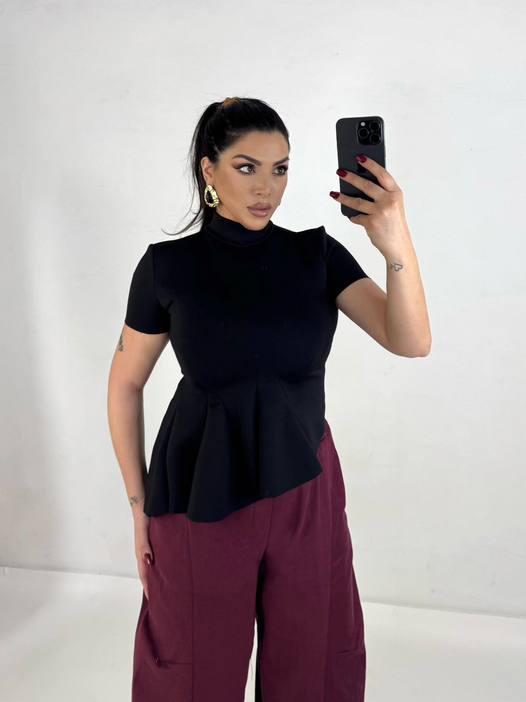 Maglia asimmetrica “Sculpted”