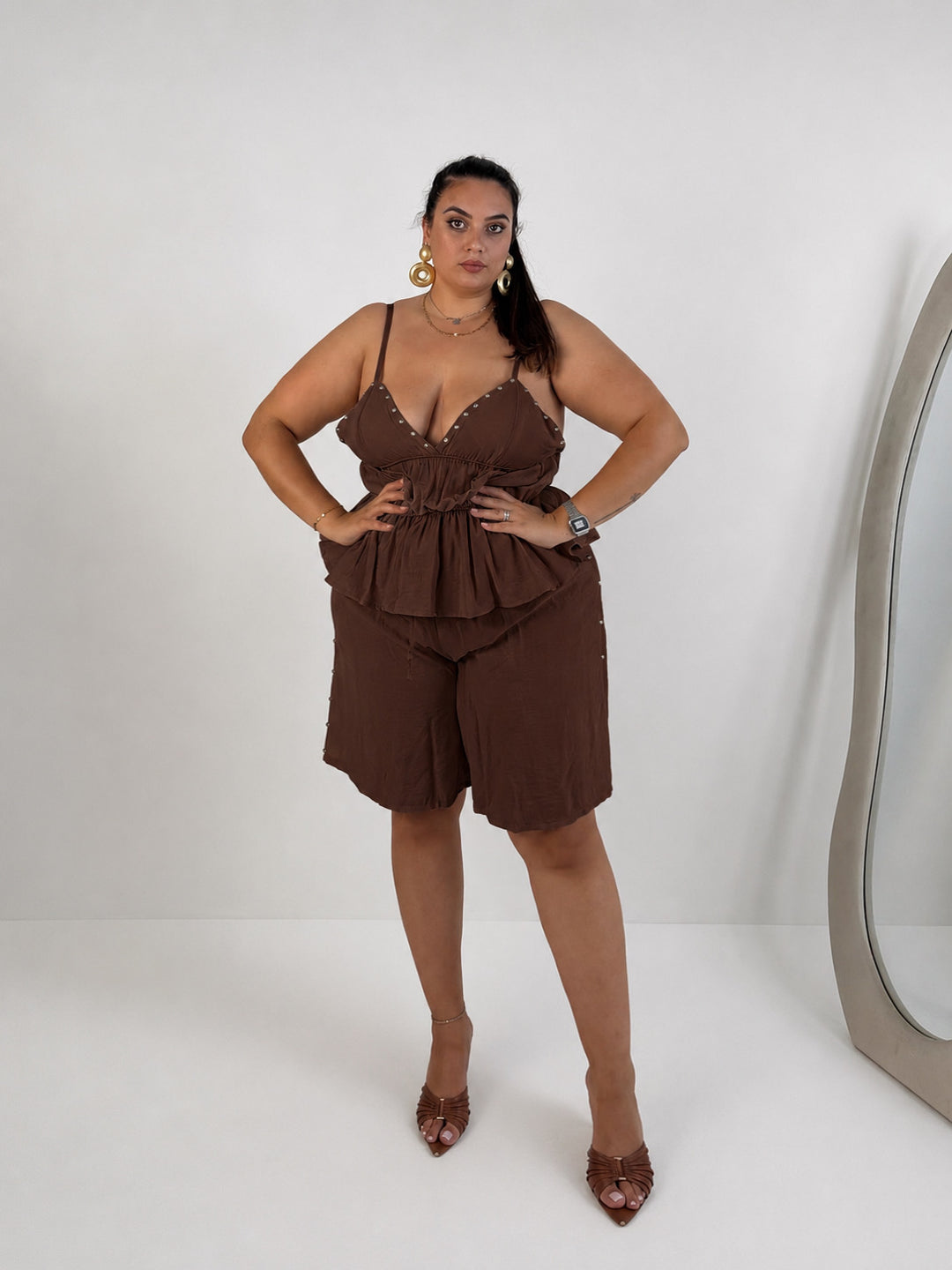 Coordinato con borchie “Layla”