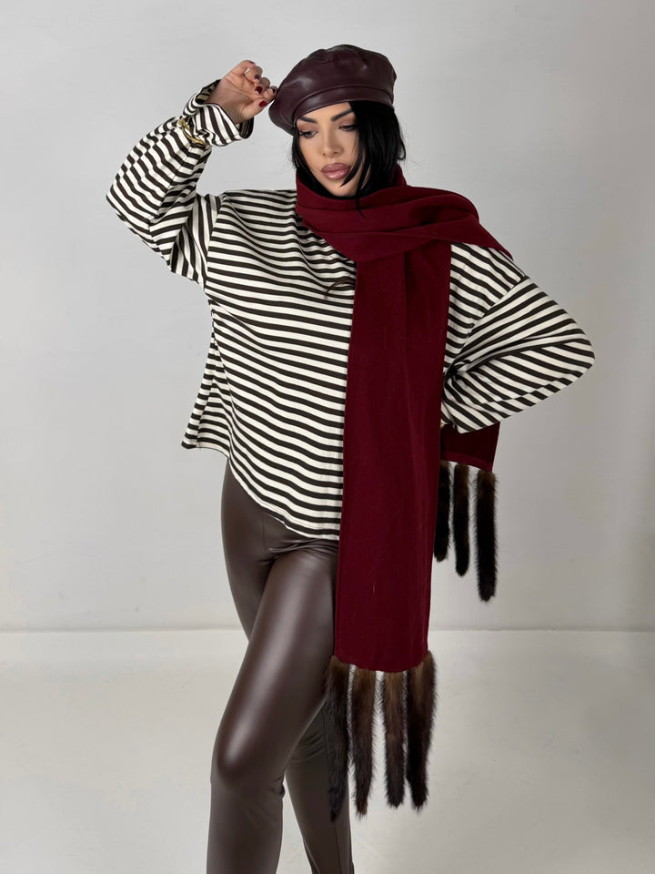 Sciarpa in lana con code di visone vintage