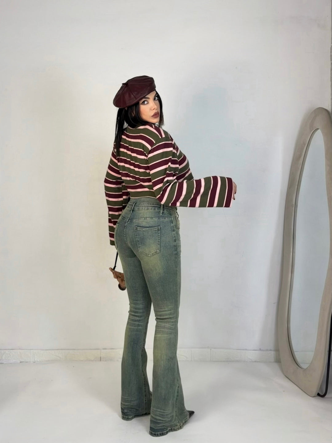 Jeans a zampa con rever elastico “Dahlia”