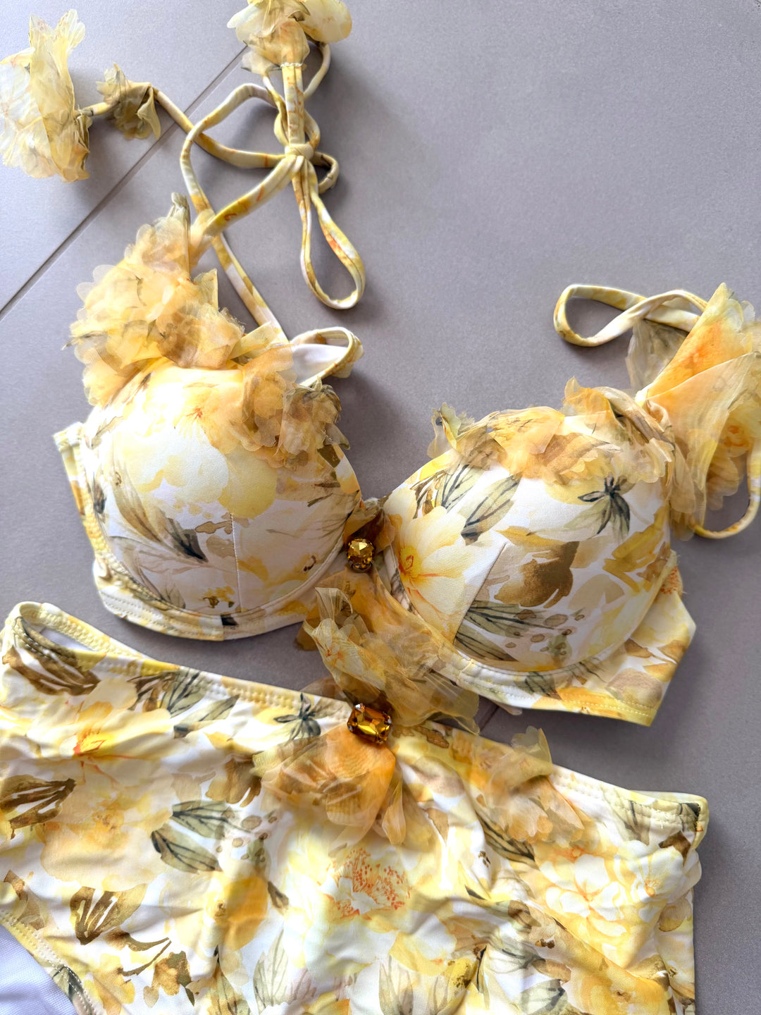 Costume a vita alta con fiori 4D “Tango”