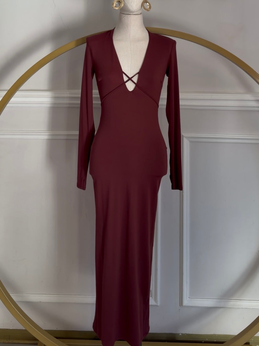 Abito lungo con maniche a guanto “Fatal”