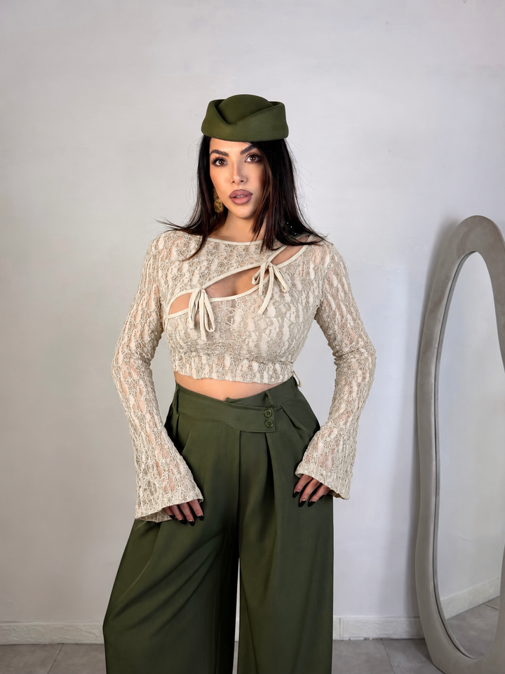 Maglia in pizzo crop “Karma”