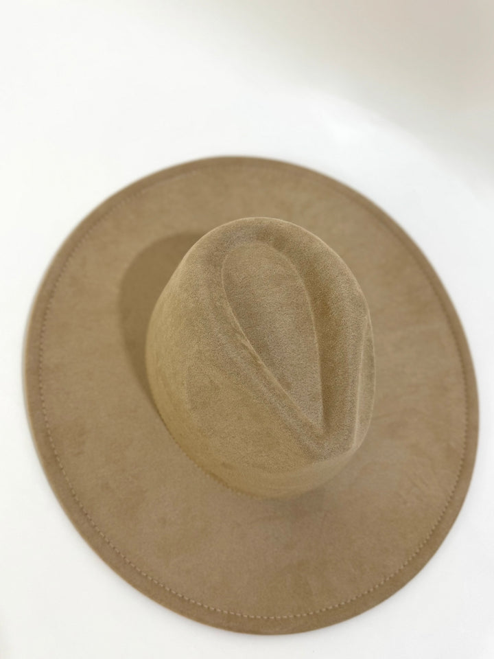 Cappello scamosciato “Sahara”