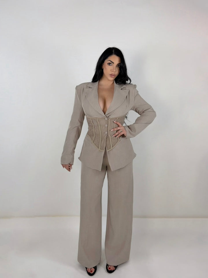 Tailleur “Corset”