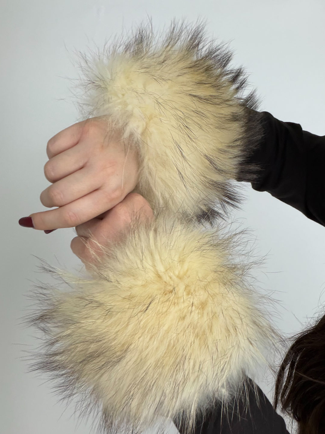 Coppia di polsini in vera pelliccia di volpe vintage  04