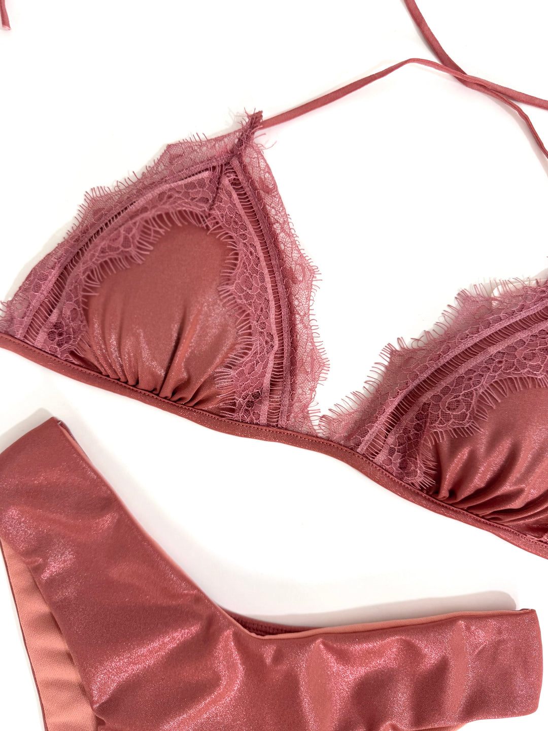 Costume in satin con pizzo “Sirena”