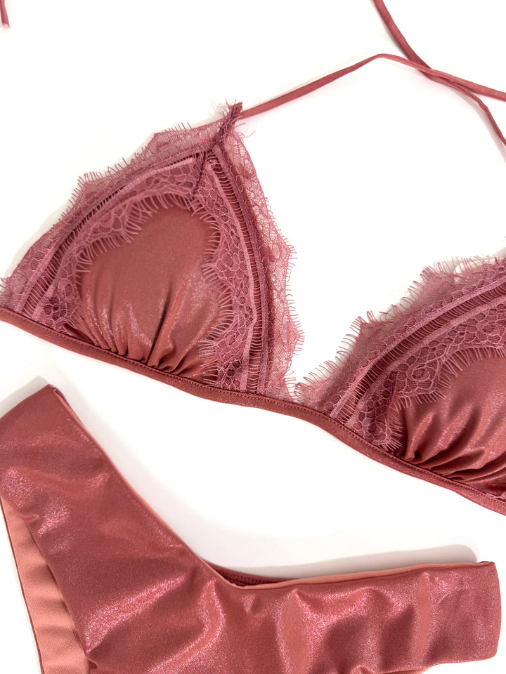 Costume in satin con pizzo “Sirena”