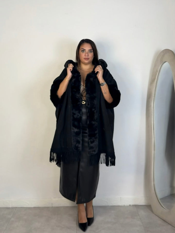 Mantella in lana con pelliccia “Soraya”