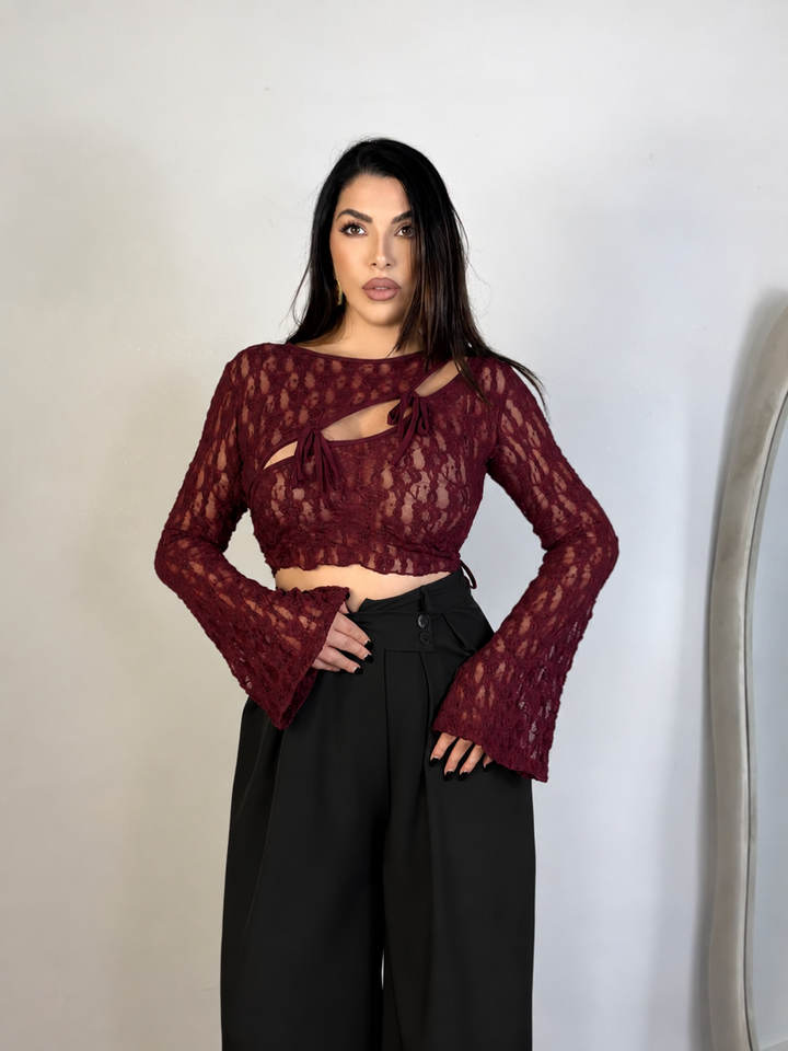 Maglia in pizzo crop “Karma”