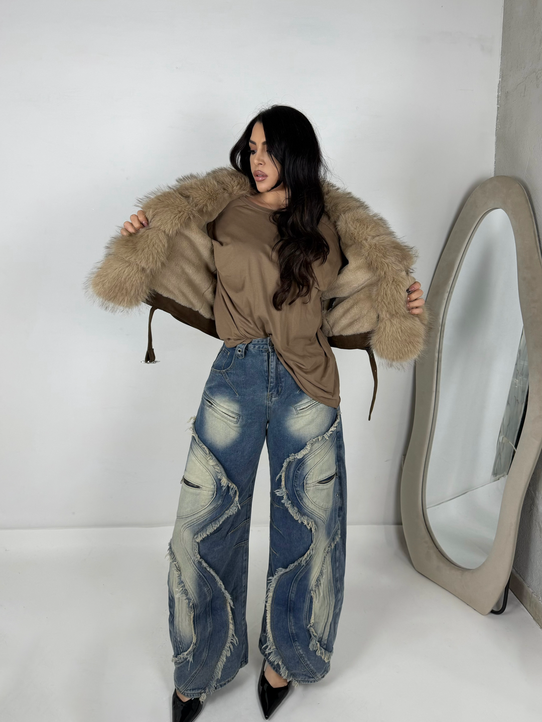 Montone scamosciato con pelliccia interna collo e polsi rimovibili in eco pelliccia “Diva”