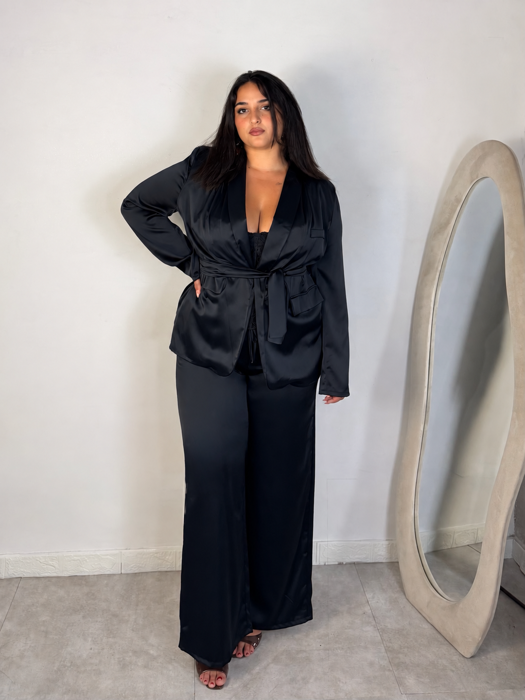 Tailleur in raso “Anastasia”